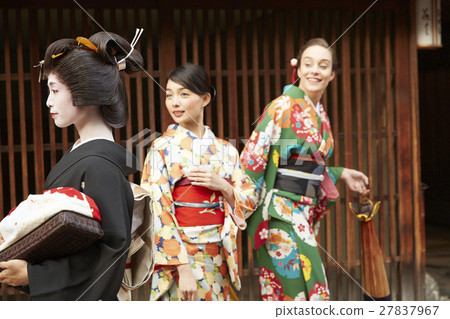 遊客路過geiko 27837967