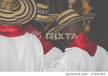 Unidentified Colombian dancers Unidentified Colombian dancers 27842463