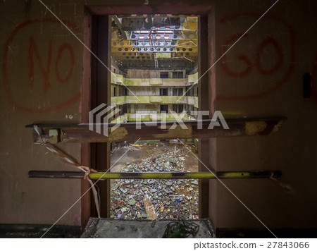 Ruined hotel 27843066