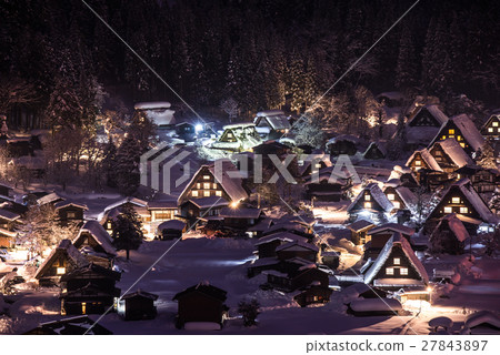Shirakawago Winter Scene 27843897