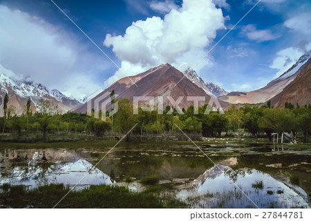 Karakorum mountains 27844781