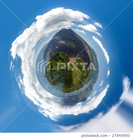 Tiny green planet indonesia, Batur 27845693