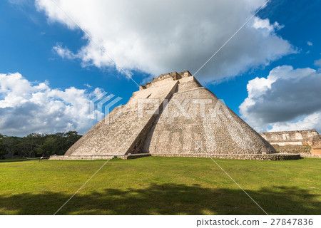 Pyramid of the Magician in Uxmal, Yucatan, Mexico 27847836