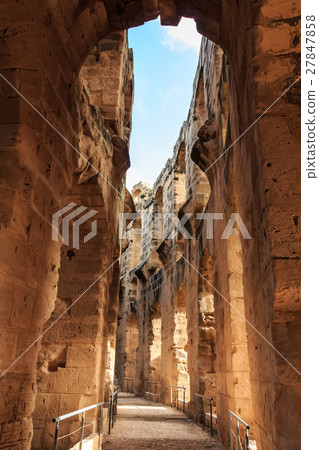 Remains of the colosseum in El Jem 27847858