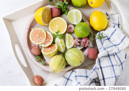 Variety of citrus fruits with tiger lemon Variety of citrus fruits with tiger lemon 27848080