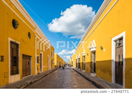 Izamal,colonial city of Yucatan, Mexico 27848771