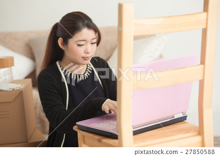 動女人 動女人 27850588