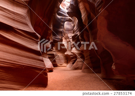 Glowing colors of Upper Antelope Canyon 27853174