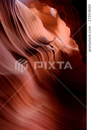 Glowing colors of Upper Antelope Canyon 27854604