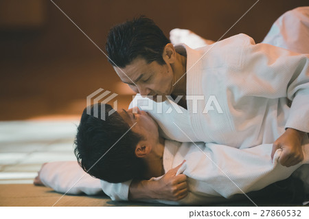 柔道 人 人物 27860532
