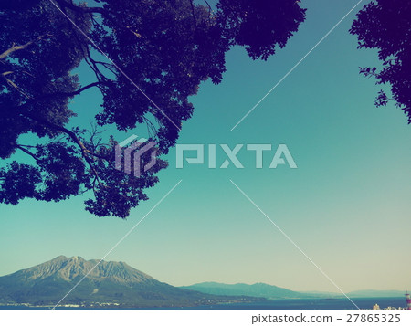 The world of dreams - blue sky spreading with Sakurajima 27865325