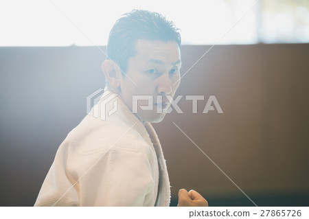 空手道 空的手 人物 27865726