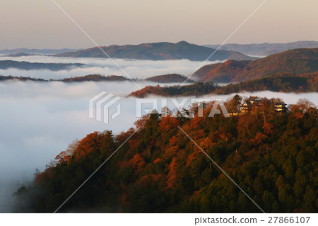 天空中的山城堡470+ 天空中的山城堡470+ 27866107