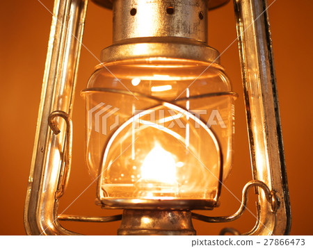 Kerosene lamp light 27866473