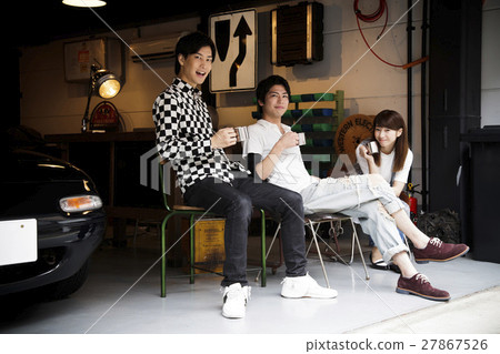 Garage Car Garage Drive Tea Time Friends Friends Female Driver Driver Holidays 27867526