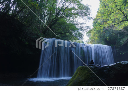 Nabegara Falls 27871887