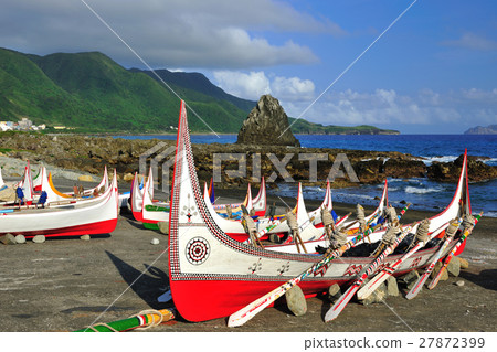 蔚藍海岸 漁船 沙灘 27872399