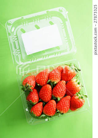 fresh strawberry 27873325