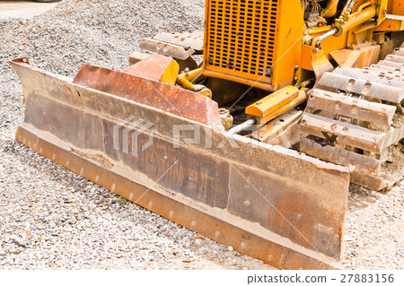 Tractor 27883156