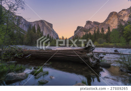 El Capital and Cathedral cliff with river. 27889265