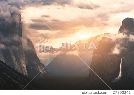 beautiful view in Yosemite national park. 27890241