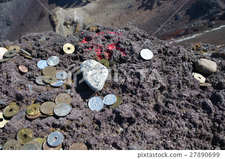 日本最高的岩石在富士山頂部 日本最高的岩石在富士山頂部 27890699