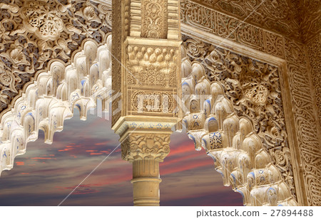Columns in Islamic style in Alhambra, Granada Columns in Islamic style in Alhambra, Granada 27894488