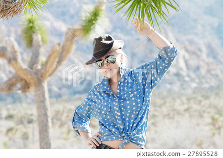 girl in sunglasses 27895528
