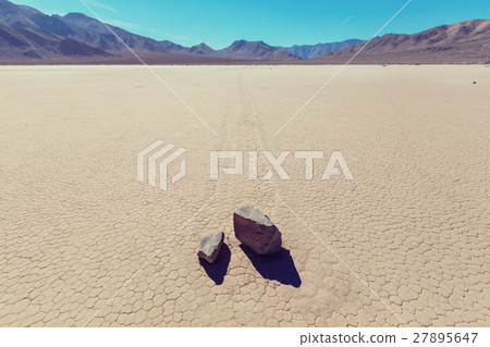 Racetrack Playa 27895647