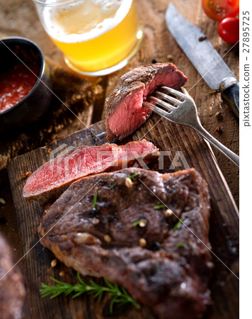 steak and beer 27895725