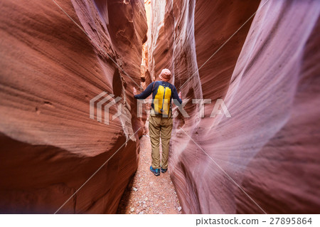 Slot canyon 27895864