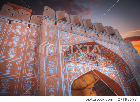 "Pink City" 27896558