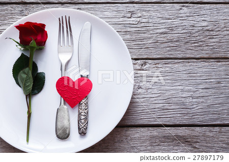 Romantic dinner concept. Valentine day or proposal 27897179