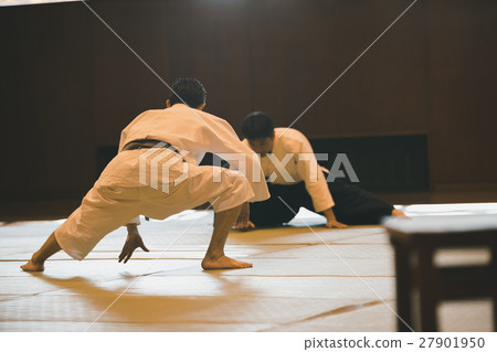 合氣道 熱身運動 人 27901950