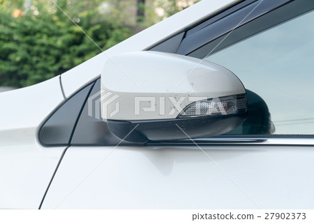 Folding white car side view mirrors Folding white car side view mirrors 27902373