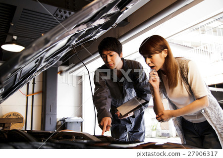 Garage mechanic mechanic Maintenance inspection vehicle Car repair shop garage female driver driver Garage mechanic mechanic Maintenance inspection vehicle Car repair shop garage female driver driver 27906317