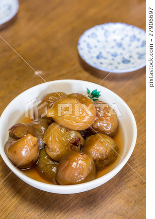 Closeup homemade sweeten preserved fig fruit Closeup homemade sweeten preserved fig fruit 27906697