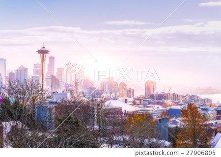 Seattle city with snow covered in winter. Seattle city with snow covered in winter. 27906805