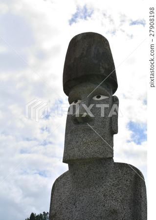 在Minami Sanriku的Moai 在Minami Sanriku的Moai 27908198