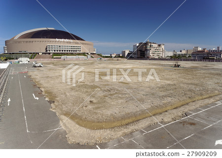 老鷹鎮跟踪和雅虎拍賣圓頂 老鷹鎮跟踪和雅虎拍賣圓頂 27909209