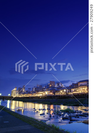 鴨川冰箱地板 27909249