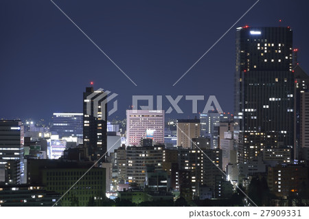 夜視圖在從青葉城堡採取的仙台市 夜視圖在從青葉城堡採取的仙台市 27909331