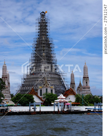 Wat Arun (Akatsuki Temple) 27912147