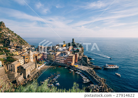 Scenic view of colorful village Vernazza in Italy Scenic view of colorful village Vernazza in Italy 27914622