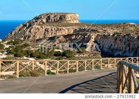 Rocky coastline Rocky coastline 27915982
