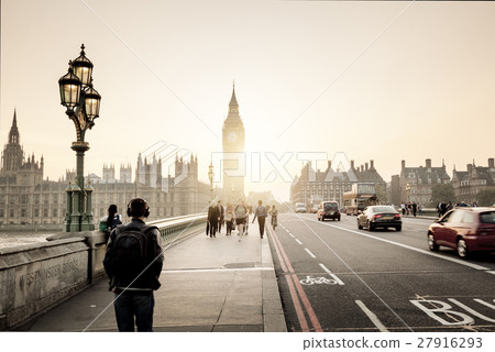 Westminster Bridge at sunset, London, UK 27916293