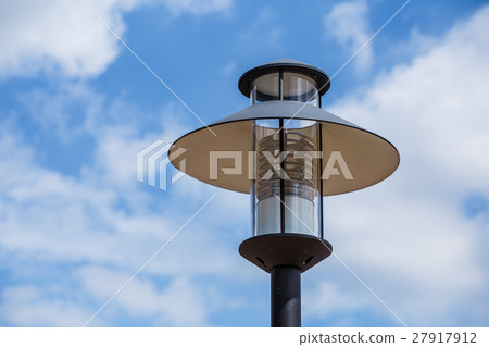 Lighting in the garden with the sky 27917912