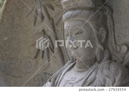 Bodhisattva image Bodhisattva image 27919354