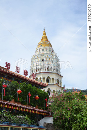 Buddhist temple Kek Lok Si in Penang 27921070