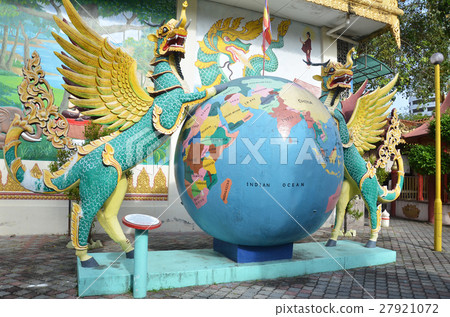Popular Burmese Temple in Penang, Malaysia Popular Burmese Temple in Penang, Malaysia 27921072